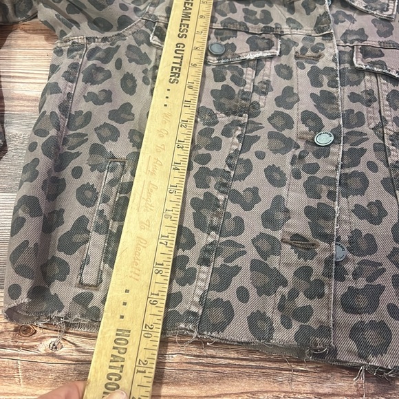 Blank Nyc Printed Denim Jacket in Catwalk Small Jean Cheetah Animal - Picture 9 of 9